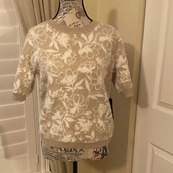 RACHEL Rachel Roy Sweaters - Rachel Roy Beige Floral Sweater